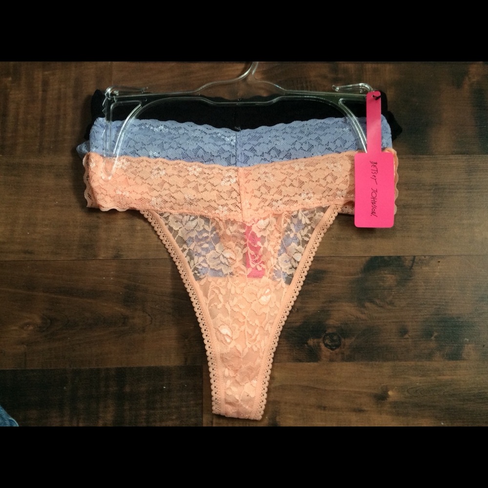 Betsy Johnson 3pc thong set XL